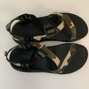 CHACO Chamo Sandals size 6